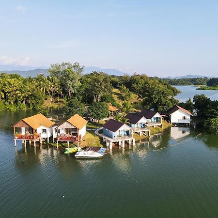 Sunset Nam Ngum Resort Vang Vieng Εξωτερικό φωτογραφία