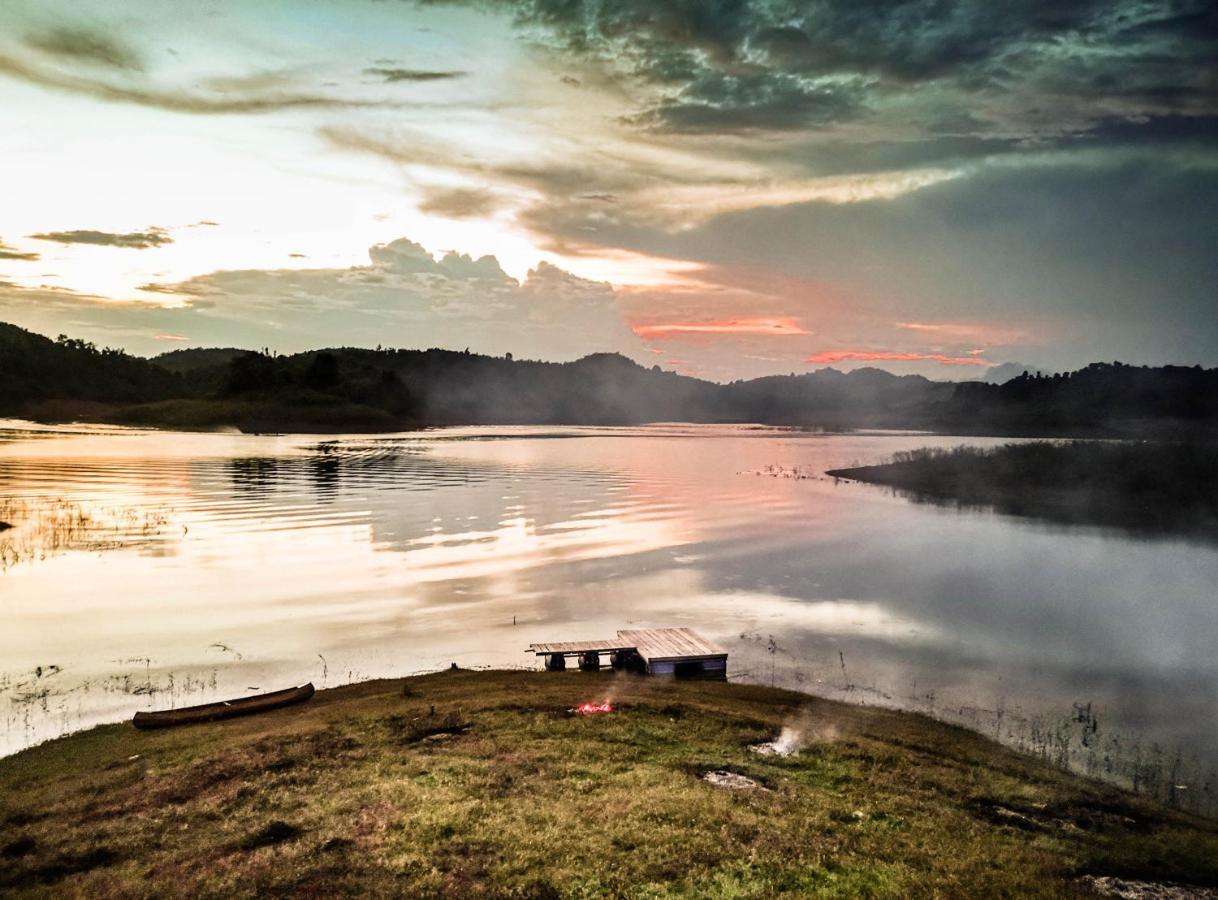 Sunset Nam Ngum Resort Vang Vieng Εξωτερικό φωτογραφία