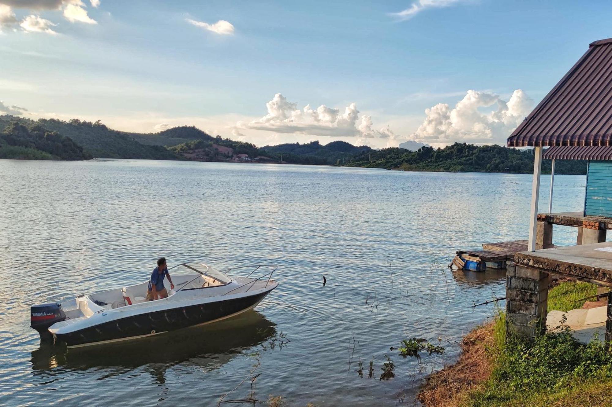 Sunset Nam Ngum Resort Vang Vieng Εξωτερικό φωτογραφία
