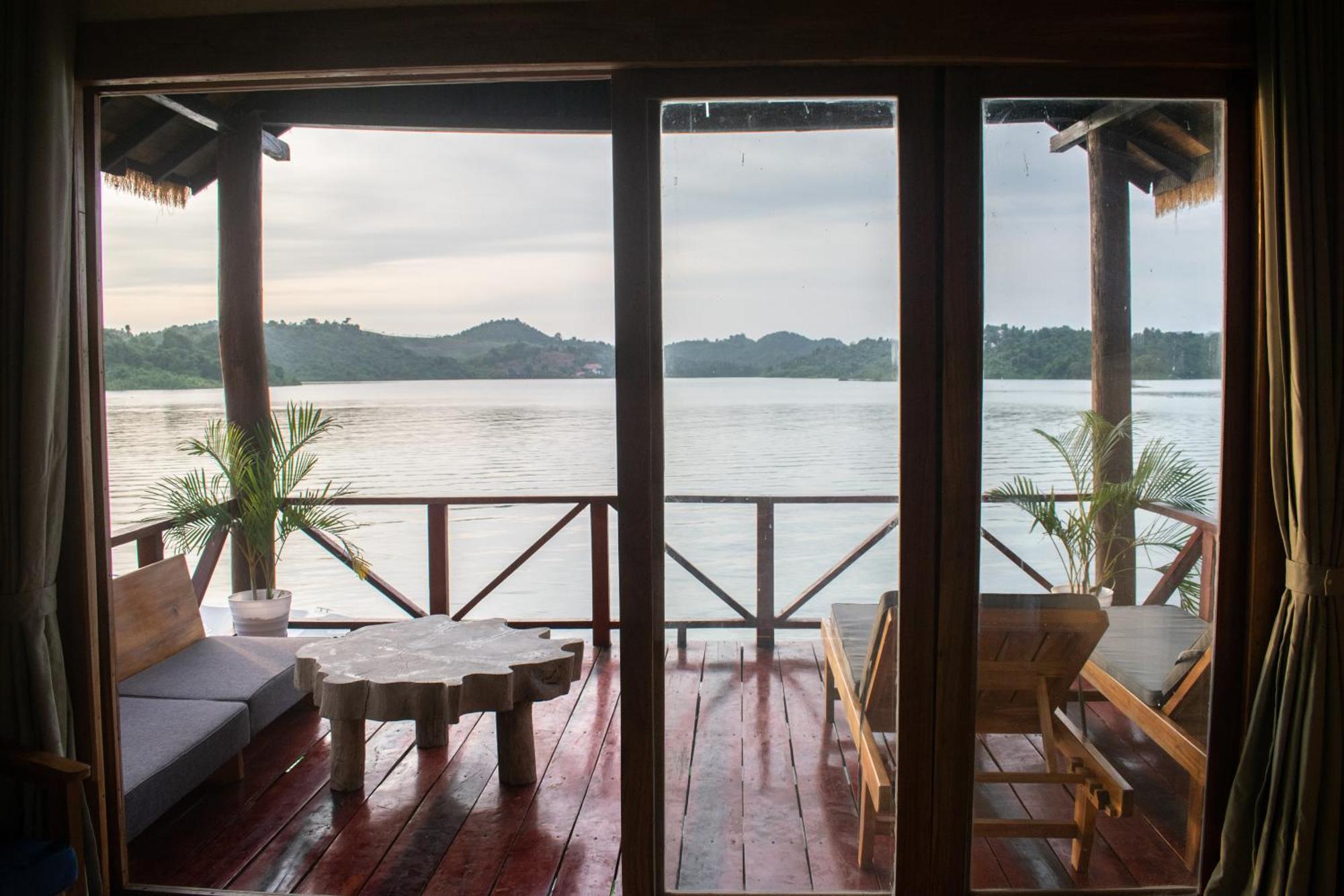 Sunset Nam Ngum Resort Vang Vieng Εξωτερικό φωτογραφία