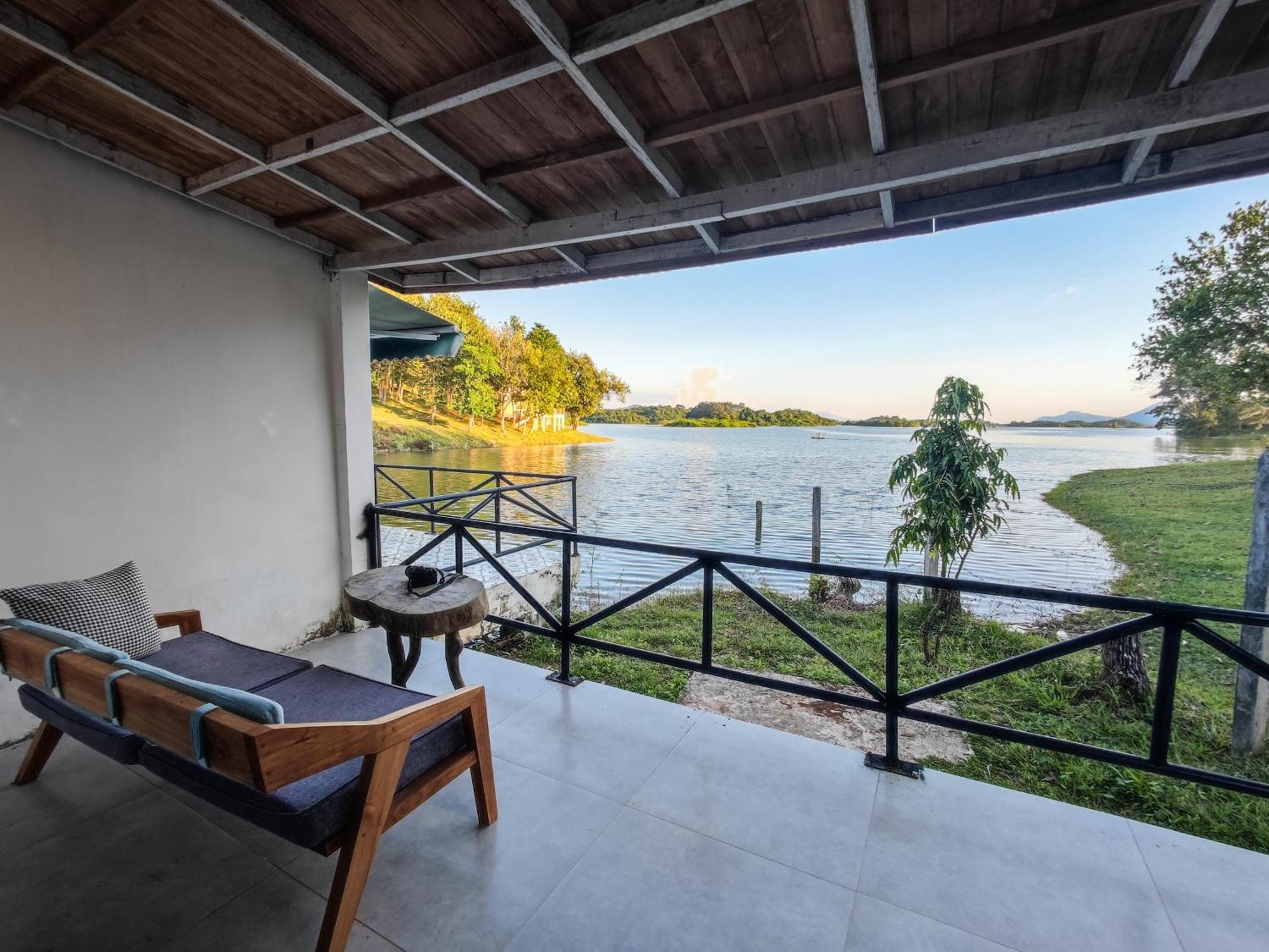 Sunset Nam Ngum Resort Vang Vieng Εξωτερικό φωτογραφία